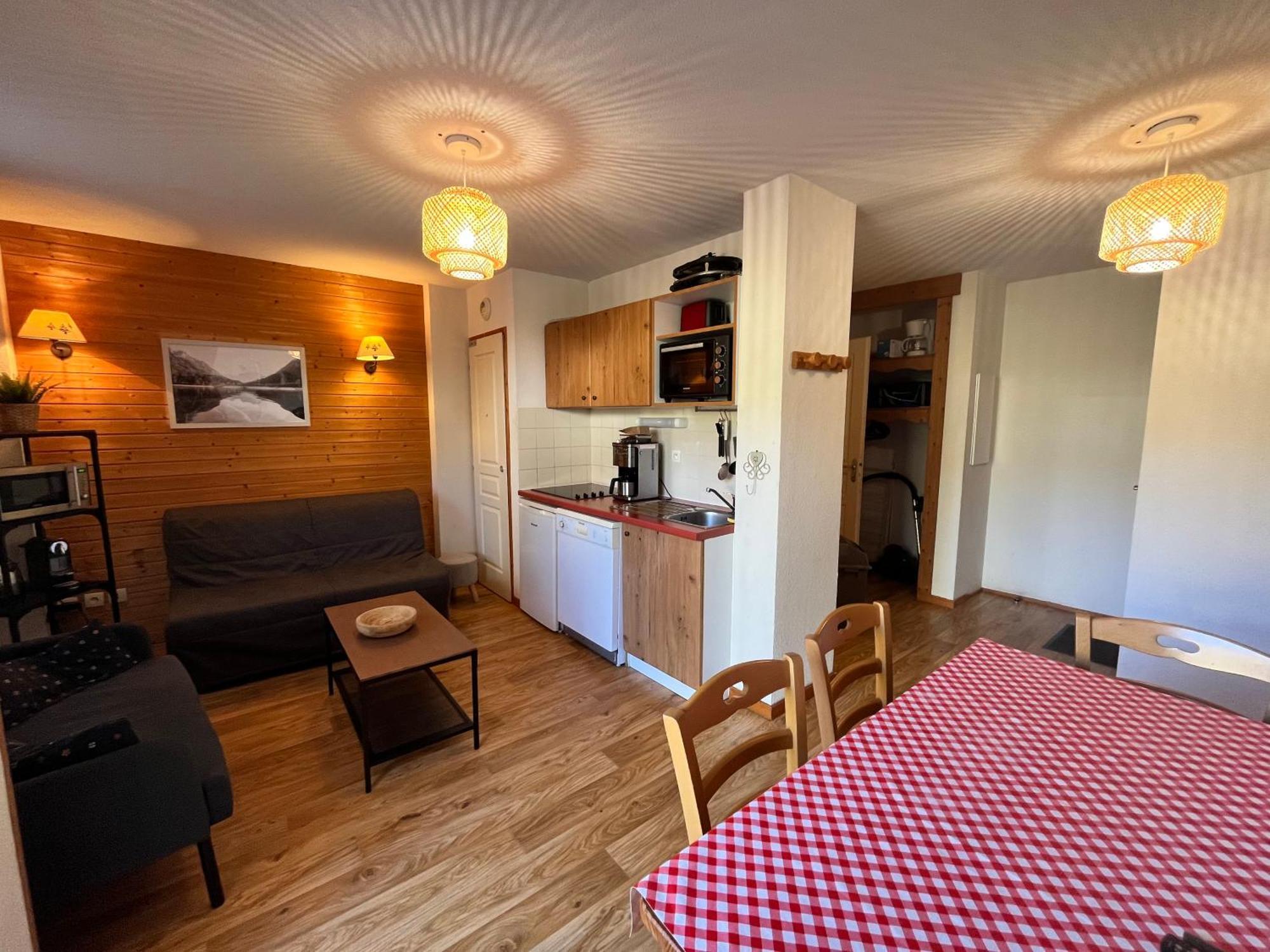 Charmant Appartement Confortable Pour 6 Personnes 40M2 Pied Pistes, Piscine, Wifi, Parking شاروس المظهر الخارجي الصورة