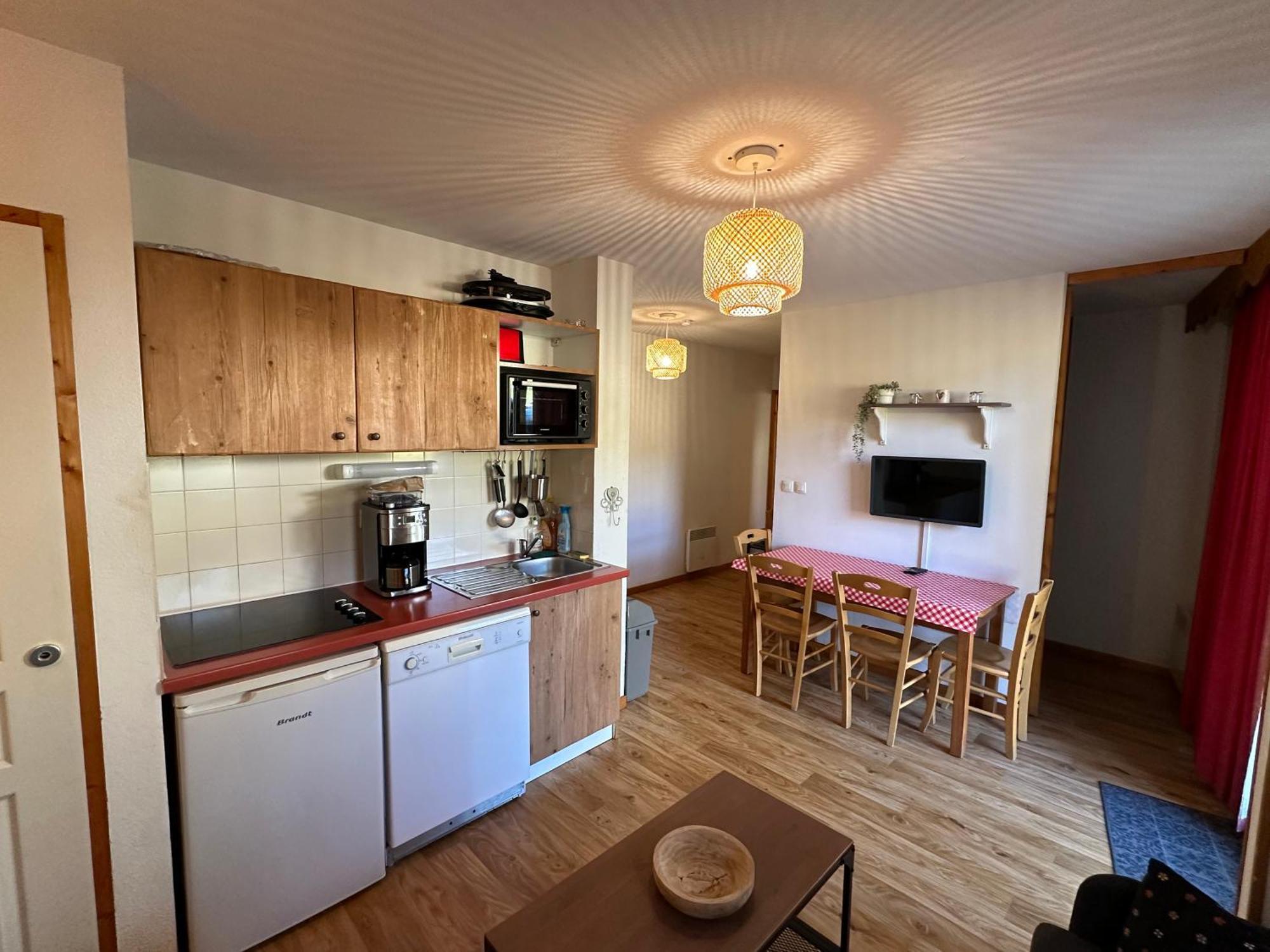Charmant Appartement Confortable Pour 6 Personnes 40M2 Pied Pistes, Piscine, Wifi, Parking شاروس المظهر الخارجي الصورة