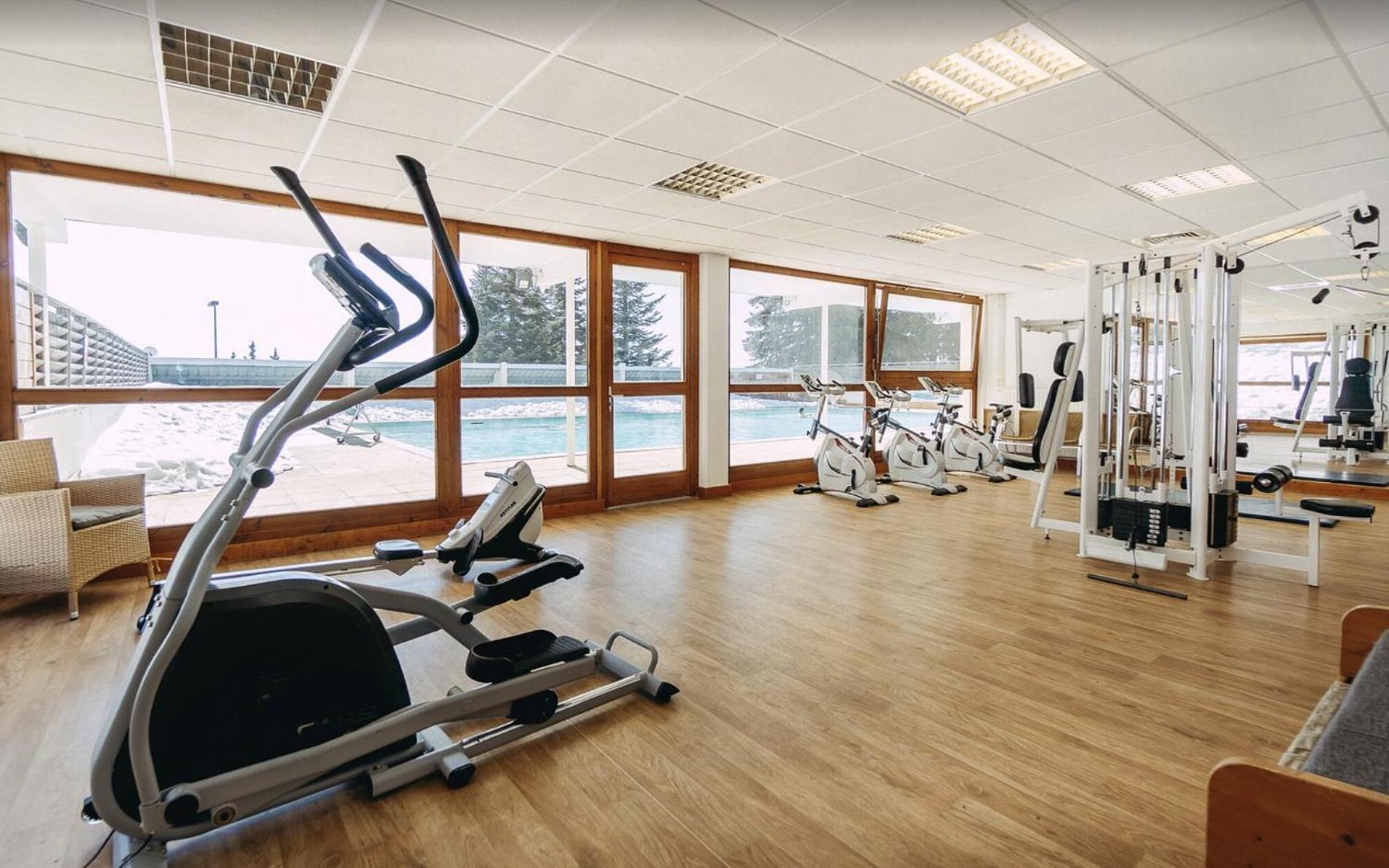 Charmant Appartement Confortable Pour 6 Personnes 40M2 Pied Pistes, Piscine, Wifi, Parking شاروس المظهر الخارجي الصورة